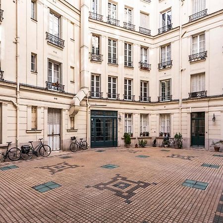 Tourville - Tres Beau Studio - Bail Mobilite Paris Exterior foto