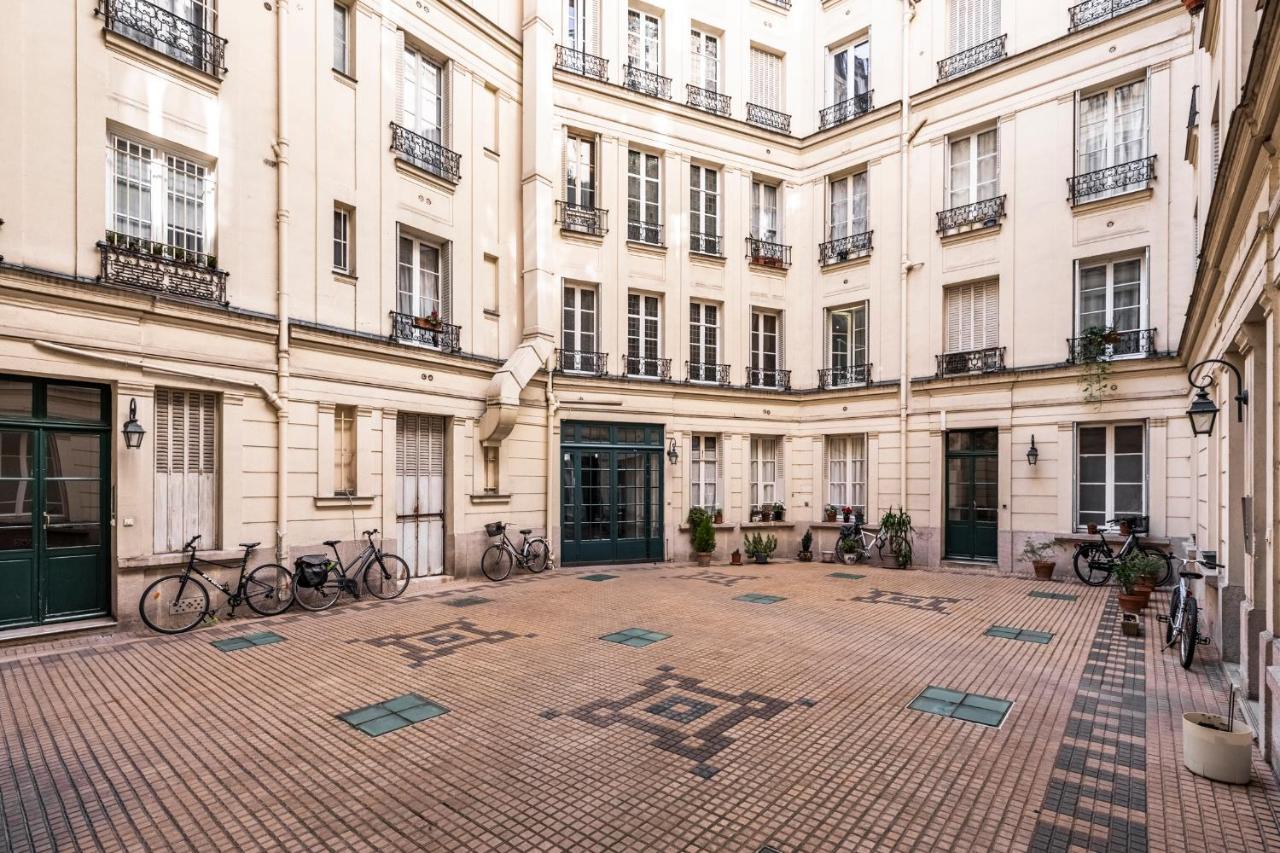 Tourville - Tres Beau Studio - Bail Mobilite Paris Exterior foto
